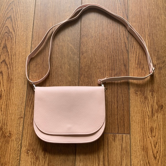 thirty-one Handbags - COPY - Thirty-one crossbody/belt bag